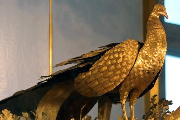 Peacock clock in the Hermitage: where it is and how it works