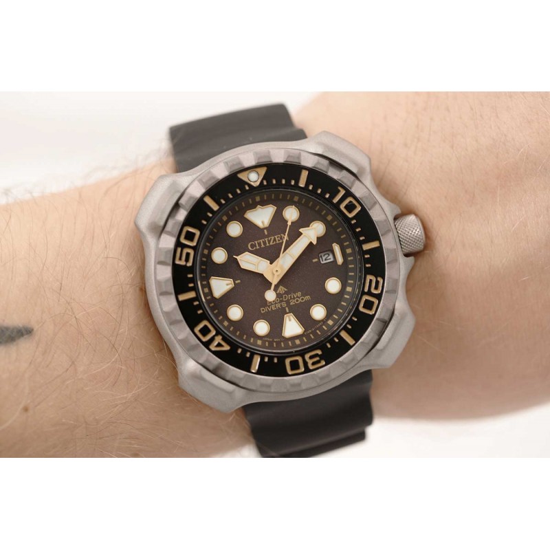BN0220-16E  наручные часы Citizen  BN0220-16E