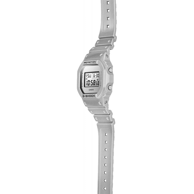 DW-5600FF-8  наручные часы Casio  DW-5600FF-8