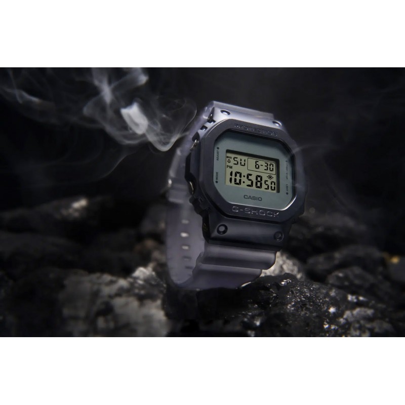 GM-5600MF-2  кварцевые наручные часы Casio "G-Shock"  GM-5600MF-2