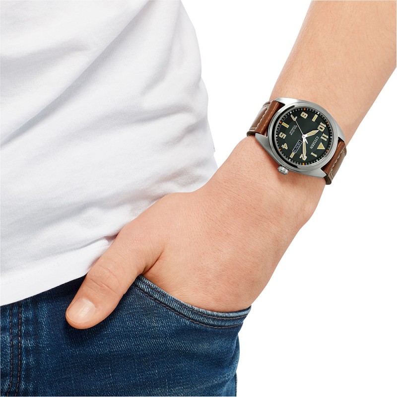 BM8560-11XE  наручные часы Citizen  BM8560-11XE