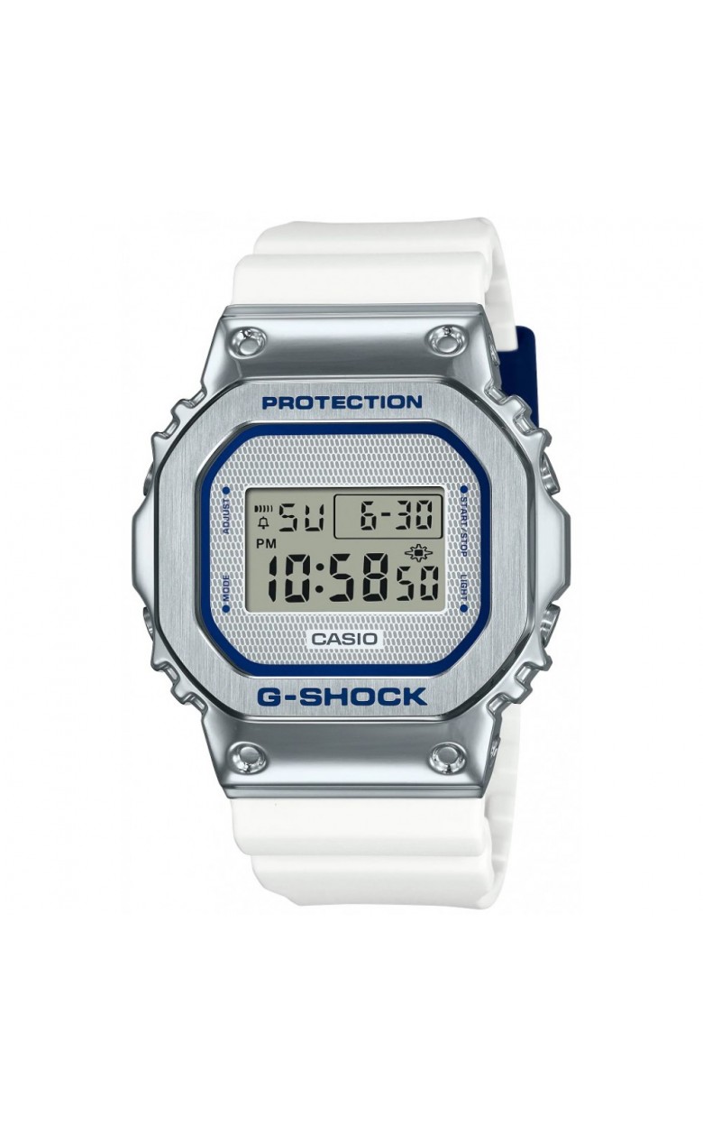 GM-5600LC-7  кварцевые наручные часы Casio "G-Shock"  GM-5600LC-7