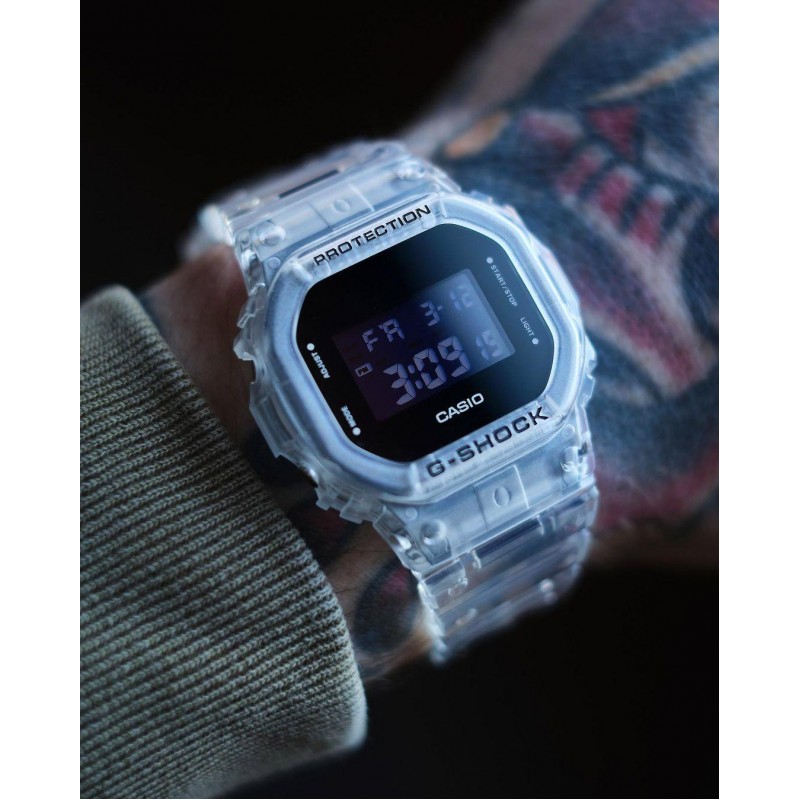 DW-5600SKE-7E  кварцевые наручные часы Casio "G-Shock"  DW-5600SKE-7E